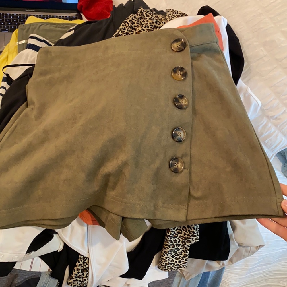 amry green skirt/shorts